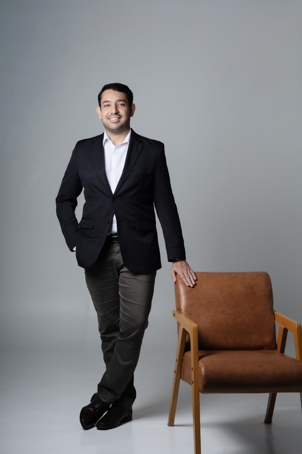 Dr. Caio Átila Saloio, neurocirurgião em Goiânia